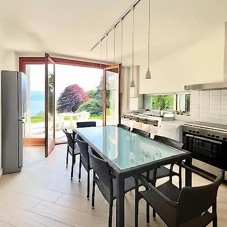 Willa Overlooking Maggiore With 3 Ranco