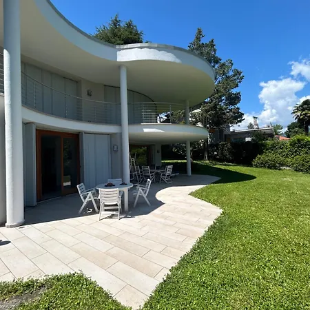 Overlooking Maggiore With 3 Willa